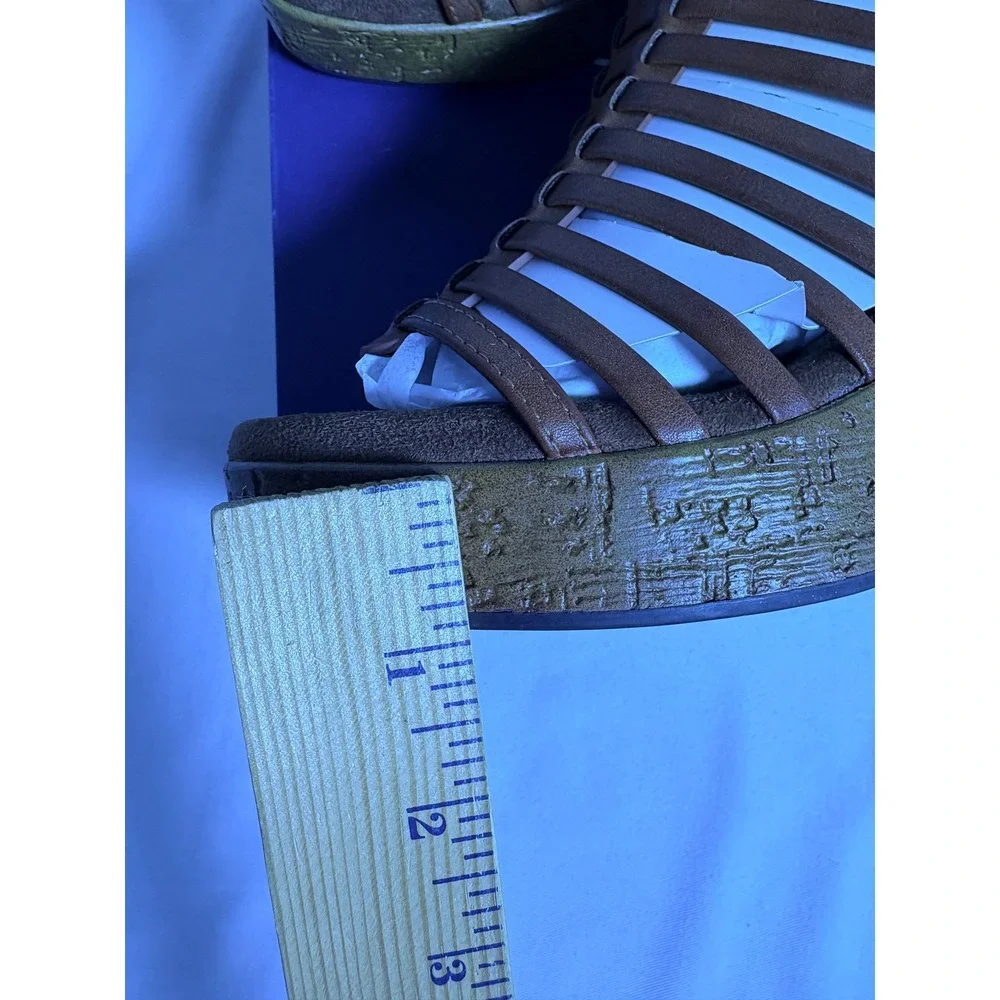 White Mountain Barbea Sandals 7 Tan New Strappy Block Heel Platform Gladiator